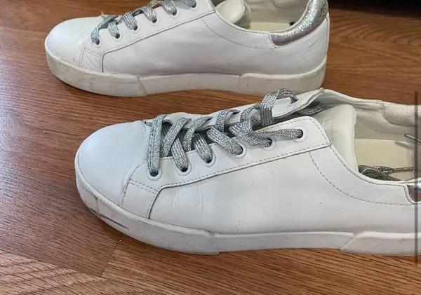 Kenneth Cole Size 8 Sneakers - Image 5