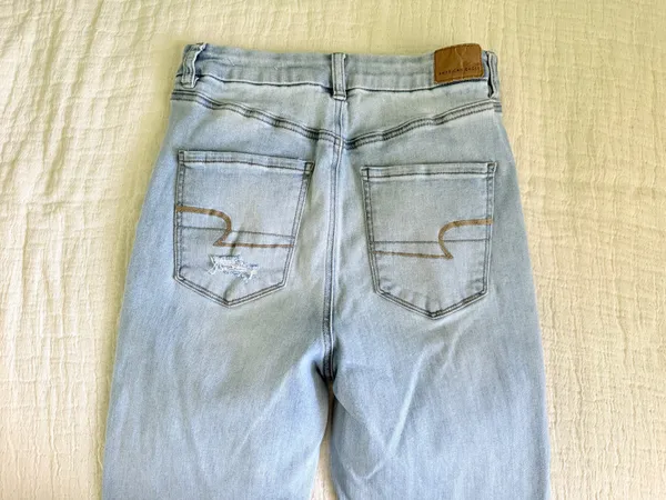 American Eagle Curvy Jeans - Image 3