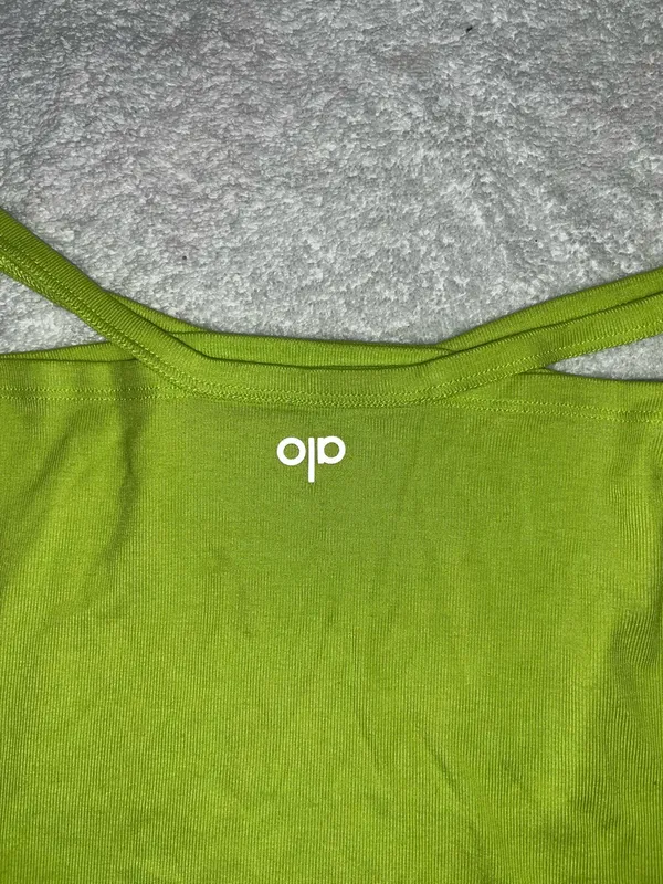 Alo Yoga Cropped Tee - Image 6