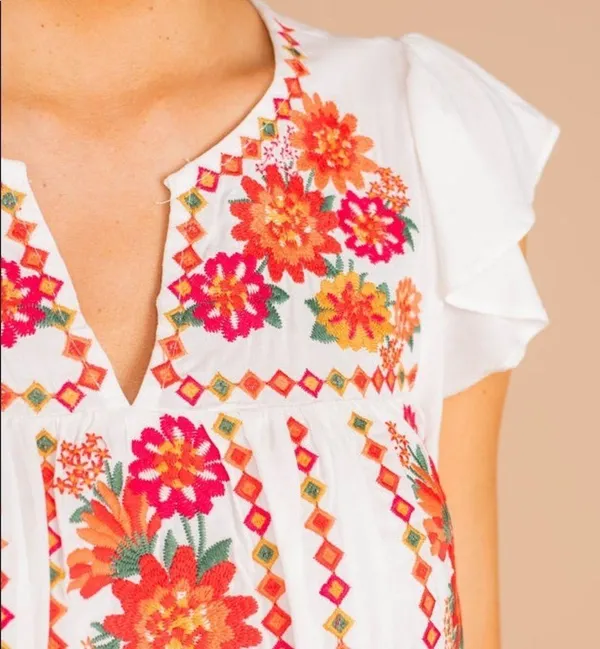 ANDREE by Unit womens SM Ivory White Embroidered dress vneck short sleeve lined - Image 3