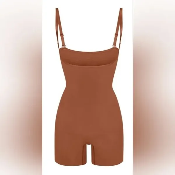 SKIMS Seamless Sculpt Butt Lifting Bodysuit Bronze M NWOT - Image 10