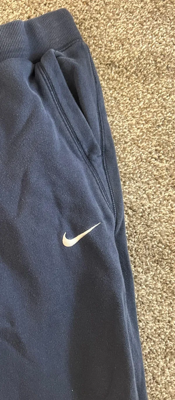 Nike sweatpants - Image 3