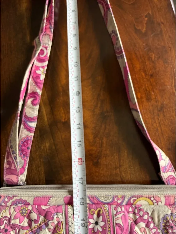 Vera Bradley Quilted Crossbody Bag in Pink Paisley Pattern - Image 13