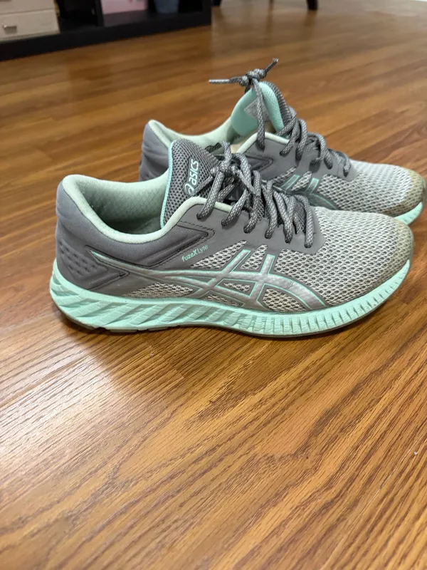 Asics fuzeX Lyte running shoes gray and mint size 9.5 - Image 3
