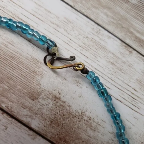 Vintage Necklace - Blue/Aqua/Turquoise Tone Beaded Necklace with Pendant - Image 4