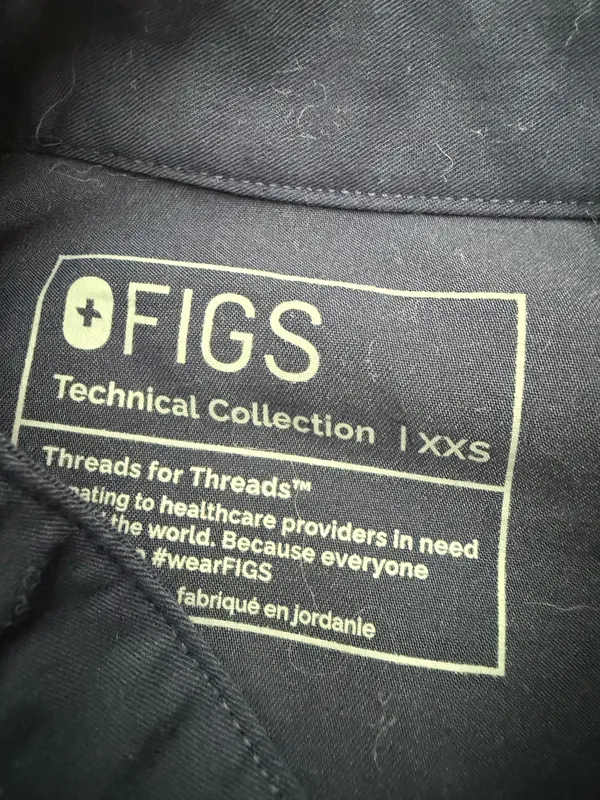 FIGS Scrubs Set - Image 5
