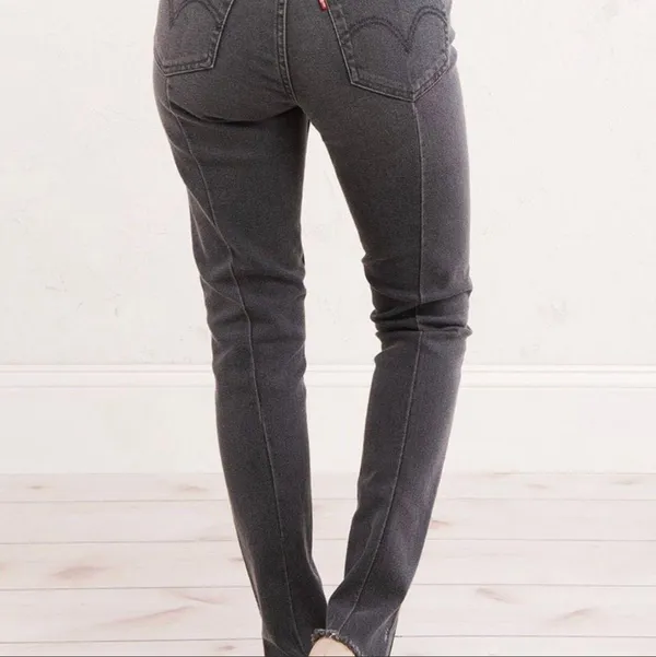 721 High Waisted Skinny Jeans - Image 5