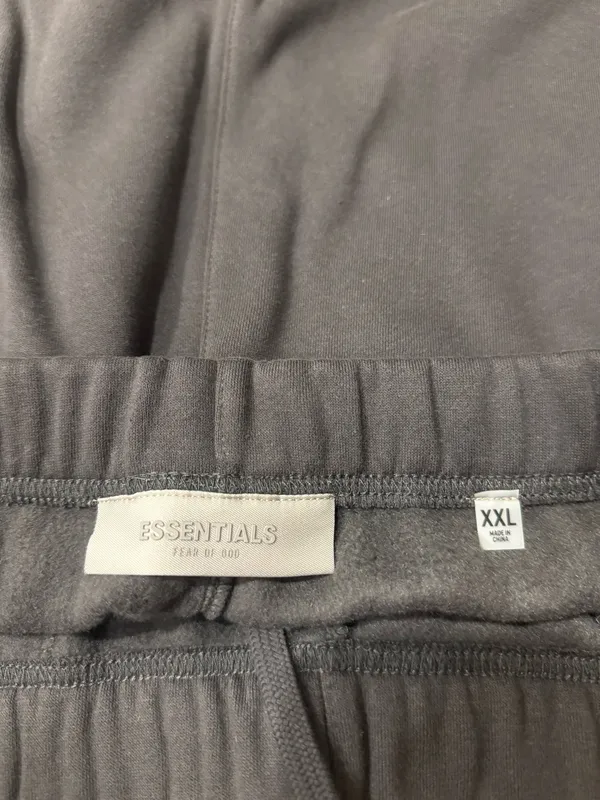 Essentials Fear of God Iron 1977 Short XXL - Image 4