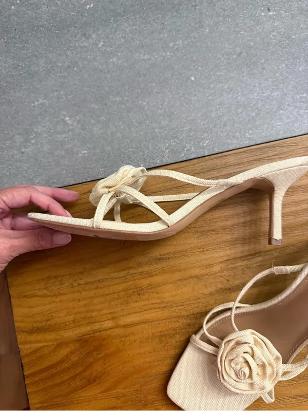 DV Dolce Vita Zelly Rosette Sandal Cream Canvas Strappy Heels Size 11 - Image 2