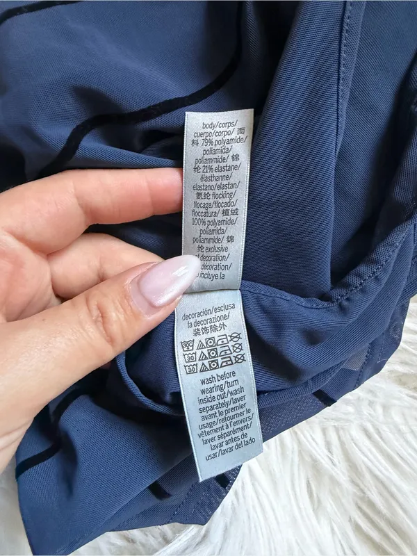 Victoria’s Secret Sport mesh tank - Image 9