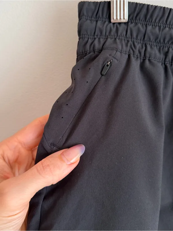 REI Co-op Swiftland Running Shorts Black Smocked Waist Pockets Liner Extra Small - Image 2
