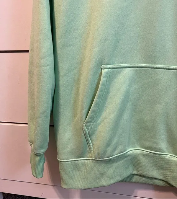Nike Therma Half Zip Graphic Training Crew Pullover Mint Green - Image 4