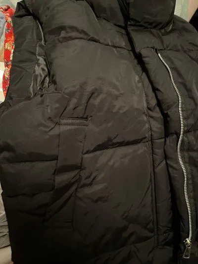 Black Puffer Vest - Image 4