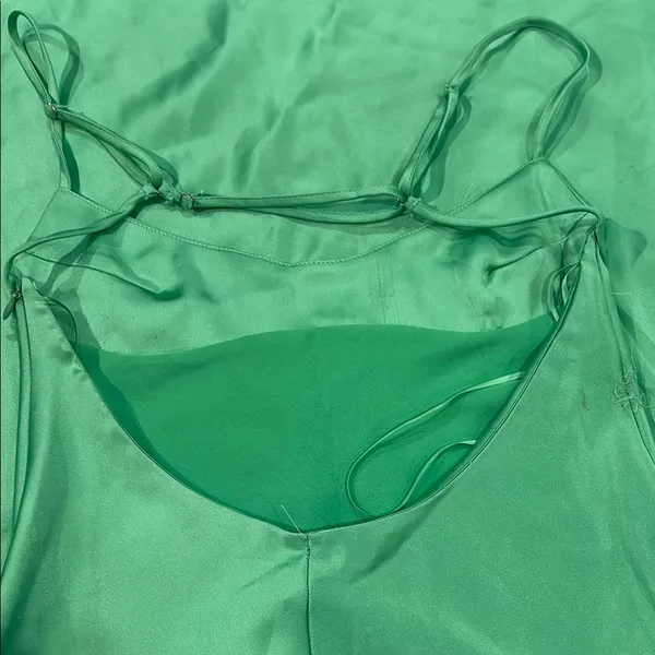 Zara Green Prom Dress with Satin Finish and Cowl Neckline - Image 5
