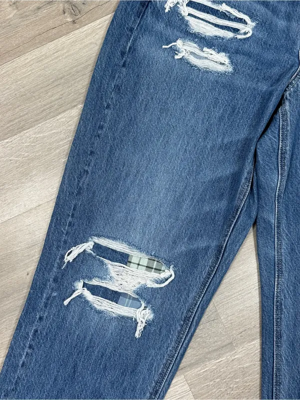 American Eagle Distressed Patched Mom Straight Jeans‎ Blue 10 High Waist - Image 8