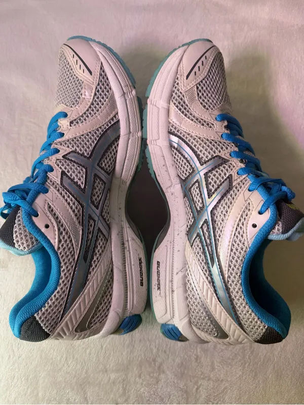 ASICS Women's White and Blue Athletic Running Shoe - Image 8