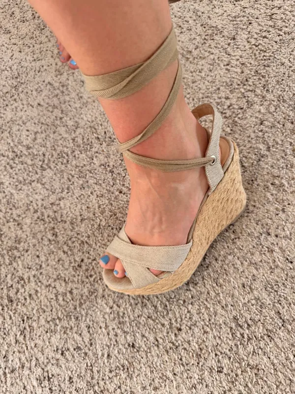 Lulus beige tie up wedge sandals - Image 4