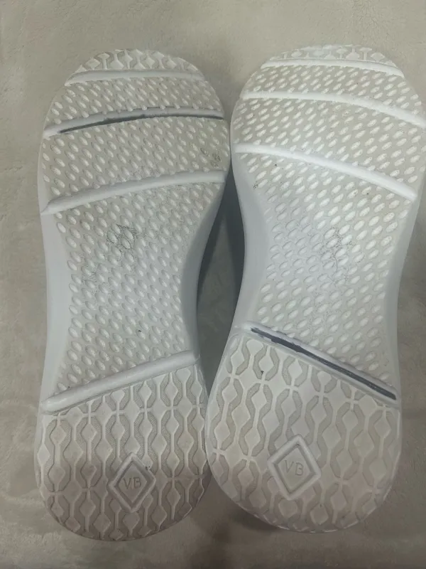 Vera Bradley Quilted Slip-Ons Size 9 - Image 6