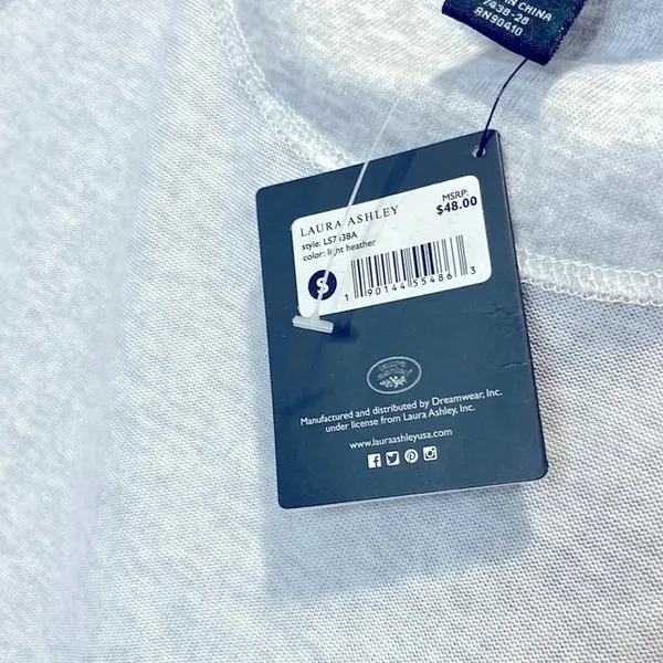 New Best Mom small‎ tshirt Laura Ashley light heather tee soft & cozy NWT - Image 4