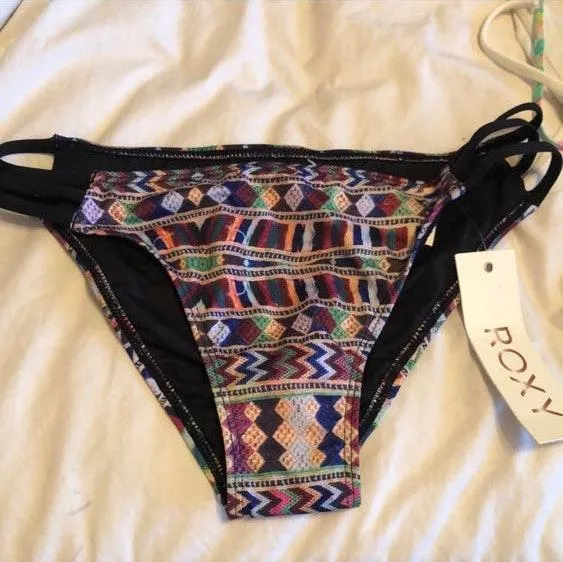Roxy NWT bikini bottoms ! - Image 3
