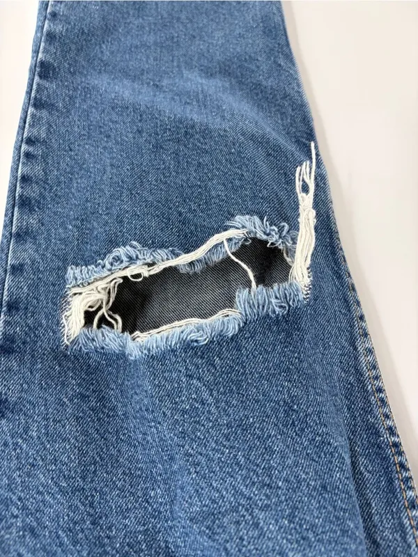 Free people we the free ripped distress blue straight leg denim jeans size 30 - Image 4