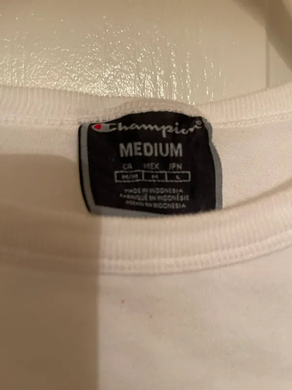 Champion s White cropped shirt - Image 2
