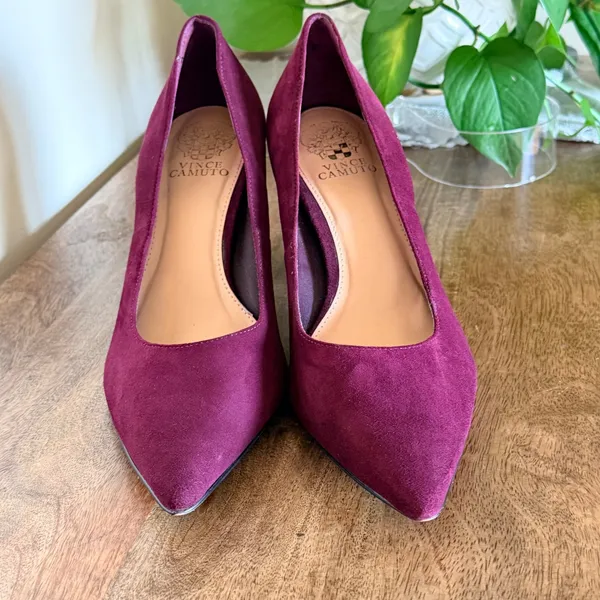 Vince Camuto Hailenda Suede‎ Pumps Womens 10M Burgundy Pointed Toe Dark Academia - Image 7