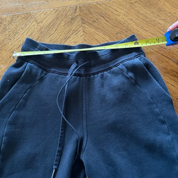 Lululemon Scuba Joggers - Image 4