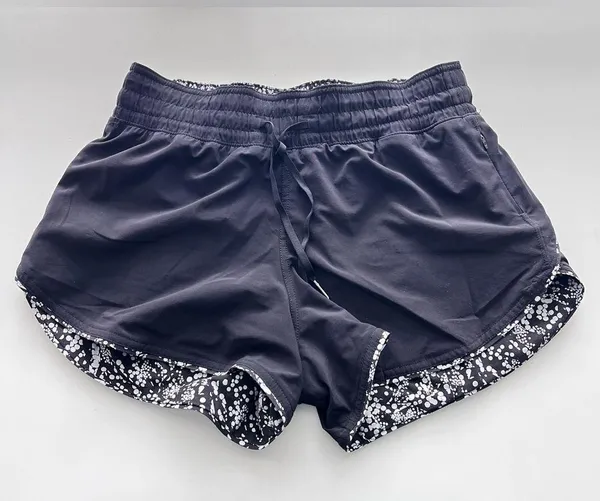 Lululemon black dot print Reversible shorts 6 - Image 2