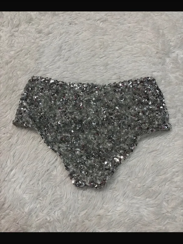 NWT Maje Silver Tutterfly Sequin Culotte Hipster Shorts - Image 9
