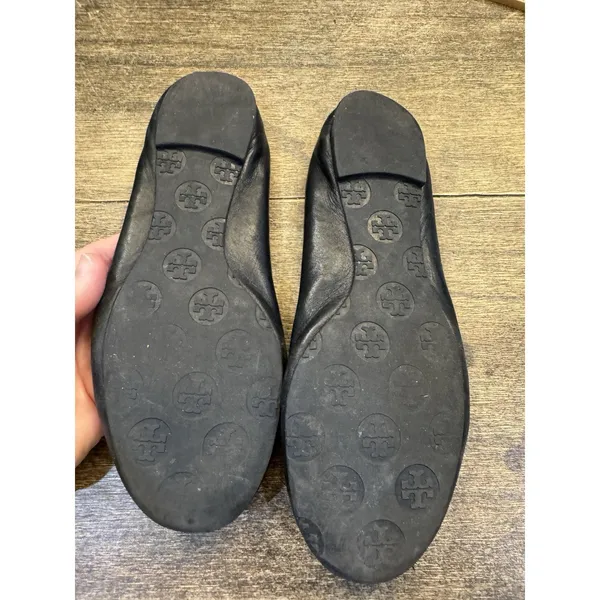 Authentic Tory Burch Claire Black Size 6.5 7 Ballet Flats‎ Gold Logo Medallion - Image 5
