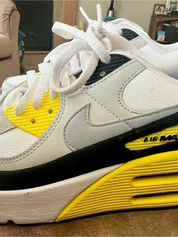 Women's Nike Air Max 90 LV8 White/Wolf Grey-Black - Image 2