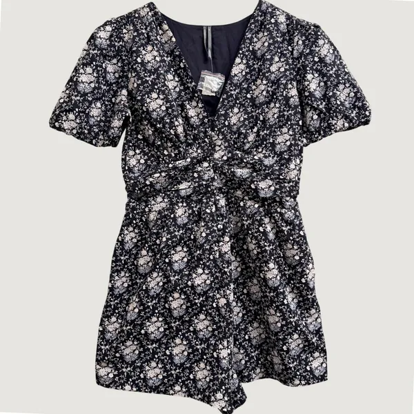 Anthropologie The Katerina Button-Front Romper Size M Black Floral‎ - Image 3