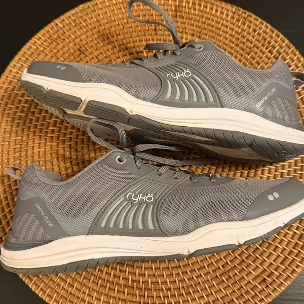 Ryka Gray Athletic Shoes‎ 8.5 Women’s - Image 8