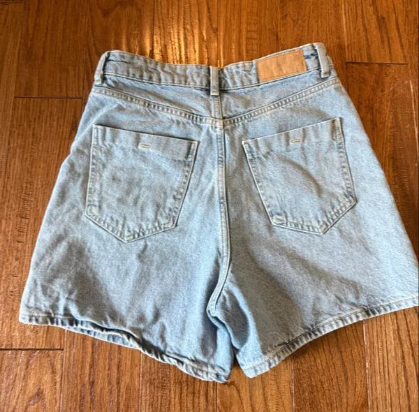 Zara high rise jean shorts 5” inseam size 4 - Image 5
