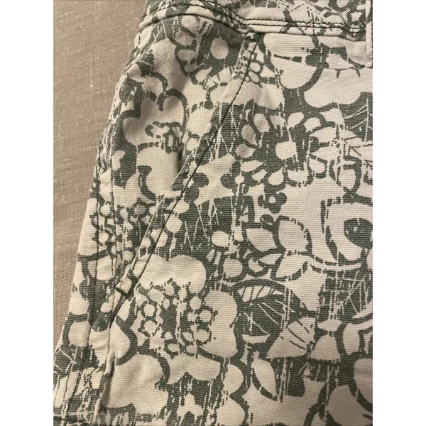 Aeropostale Womens Floral Chino Shorts Olive Green‎ cream Y2K Size 9/10 Low Rise - Image 2