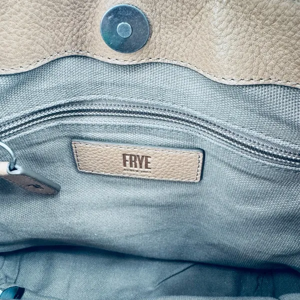 Frye Pipa Woodstock Bucket Bag Tan Leather Shoulder Crossbody Satchel - Image 7
