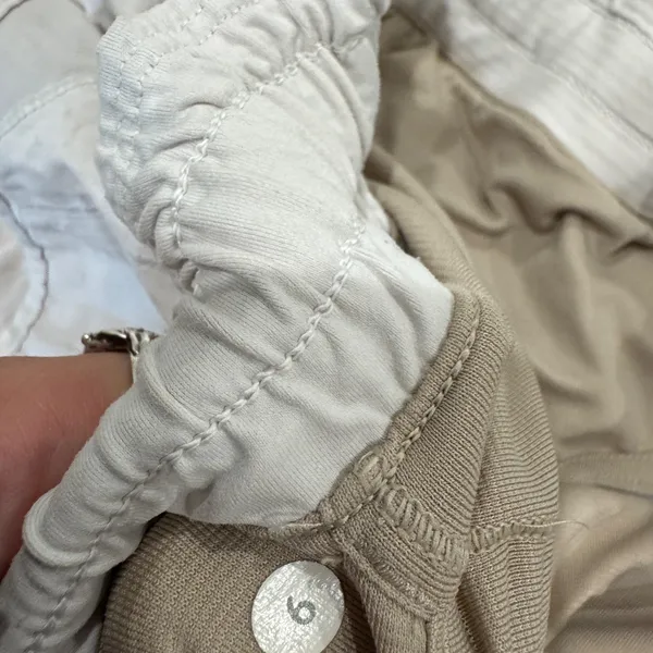Lululemon hotty hot tie shorts - Image 3