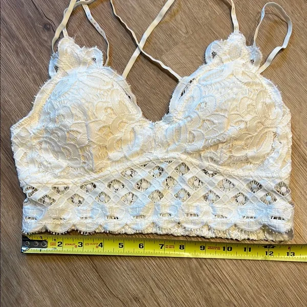 NWT- Altar’d State Ivory Lace Stretch Strappy Bralette Sz Large - Image 6