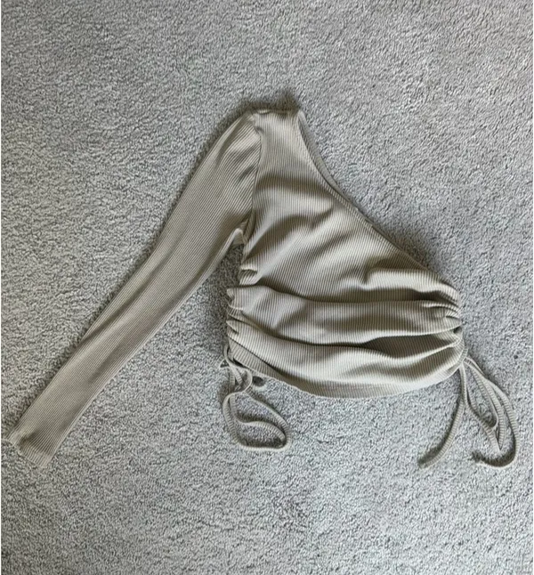 One Sleeve NA-KD Ribbed Top - Image 4