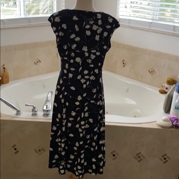 Mid length dress from Anne Klein - Image 2