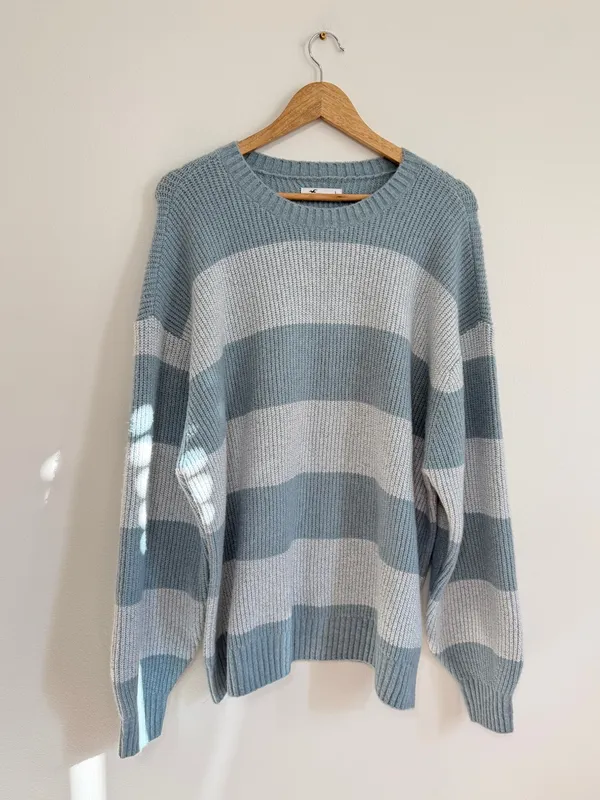 NEW Hollister Crewneck Sweater in Blue Stripe Size Large Women’s NWT - Image 2