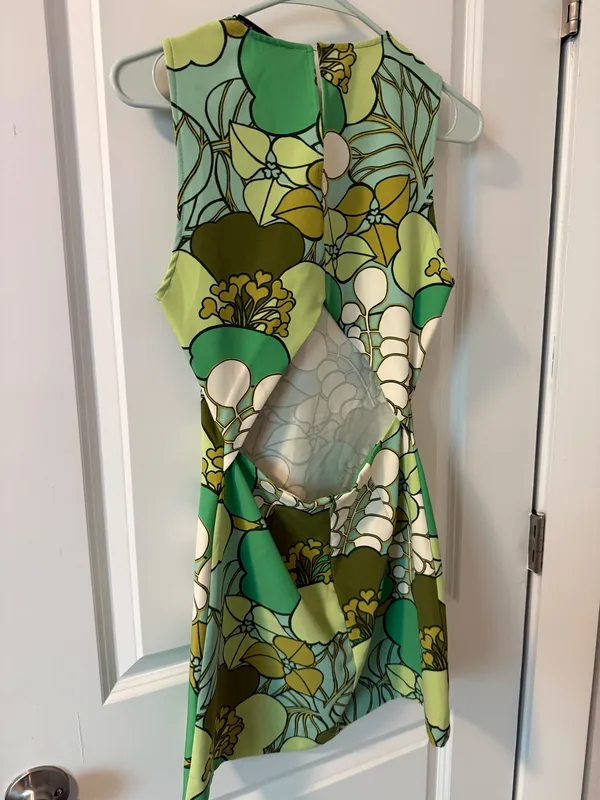 Zara Retro Floral Green Mini Dress - Image 2