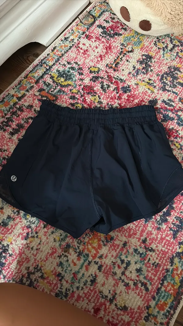 Lululemon Navy Hotty Hots - Image 2