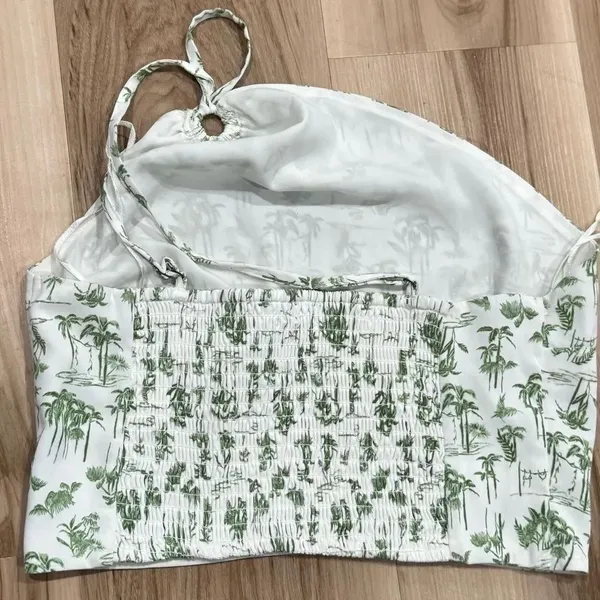 Abercrombie and Fitch Asymmetrical One Shoulder Top Women’s Medium - Image 4