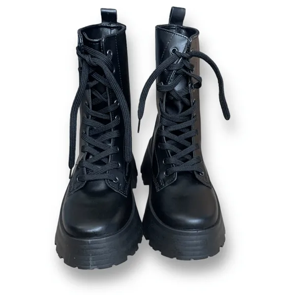 ASOS DESIGN Wide Fit Albany Boots Chunky Lug Sole Lace-Up Black Size 8 - ASOS - Image 2