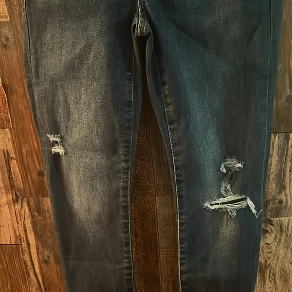 Gap NWT women's maternity blue jeans size 25 - Image 3