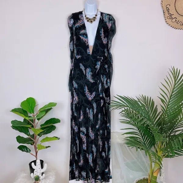 Bellevue Feather Black Zariah V Neck Long Sleeve Maxi Dress Wedding Guest - Image 2