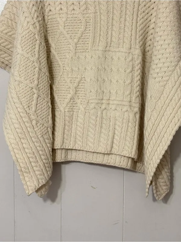 Blarney Woollen Mills 100% Merino Wool Aran Knit Poncho Cape Ivory One Size - Image 9