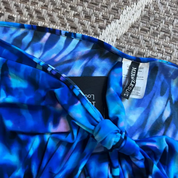 Miraclesuit Sarong Cover Up Wrap Sz S/M - Image 2